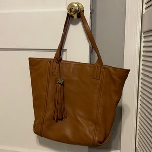 Lucky brand leather bag.  Greg condition
